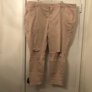 Blush Jennifer Lopez Cotton Capri